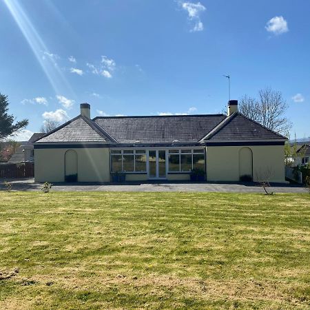Quay Lodge Westport Exterior photo